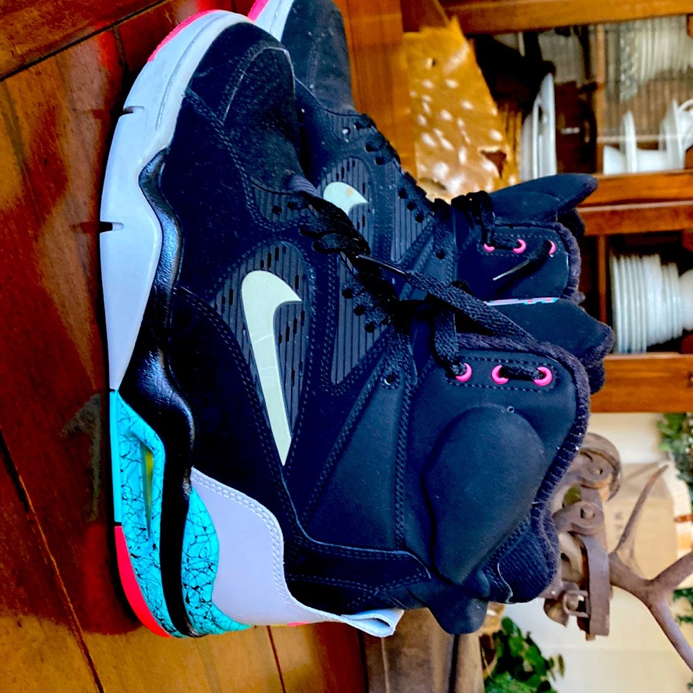 Nike Force ones size 8.0 in M